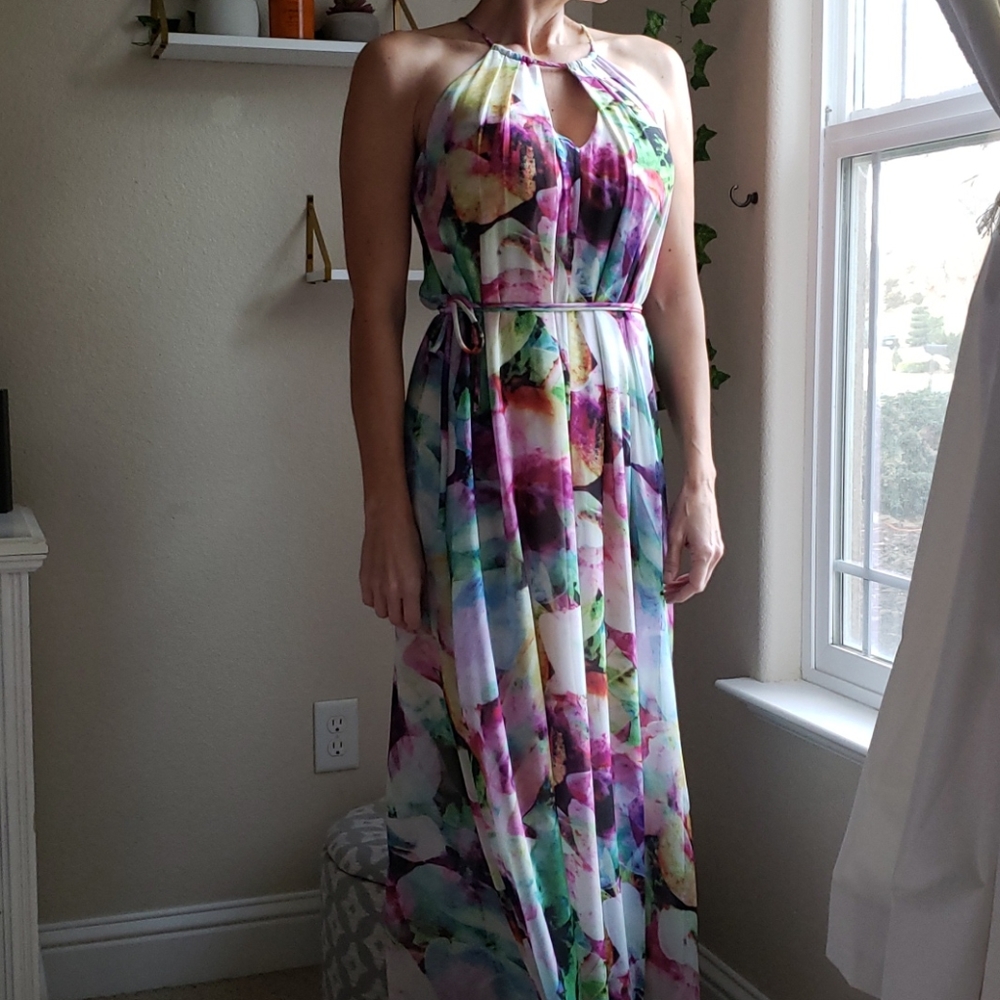 💃 Maxi Dress by Maggie London Size 6